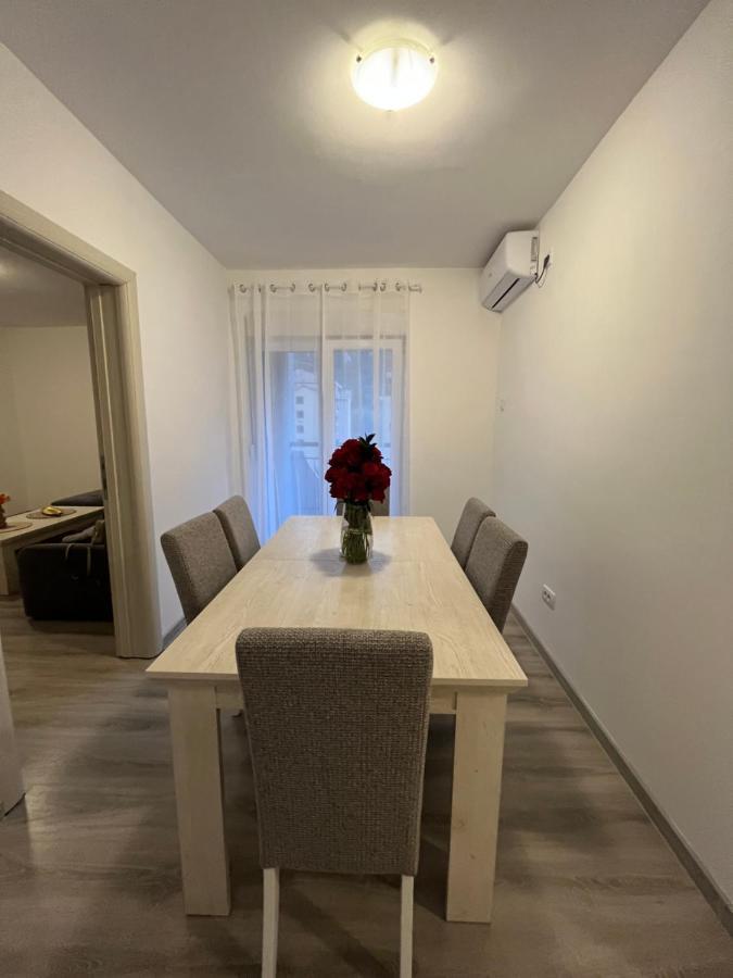 Orlando Apartman Kotor Luaran gambar