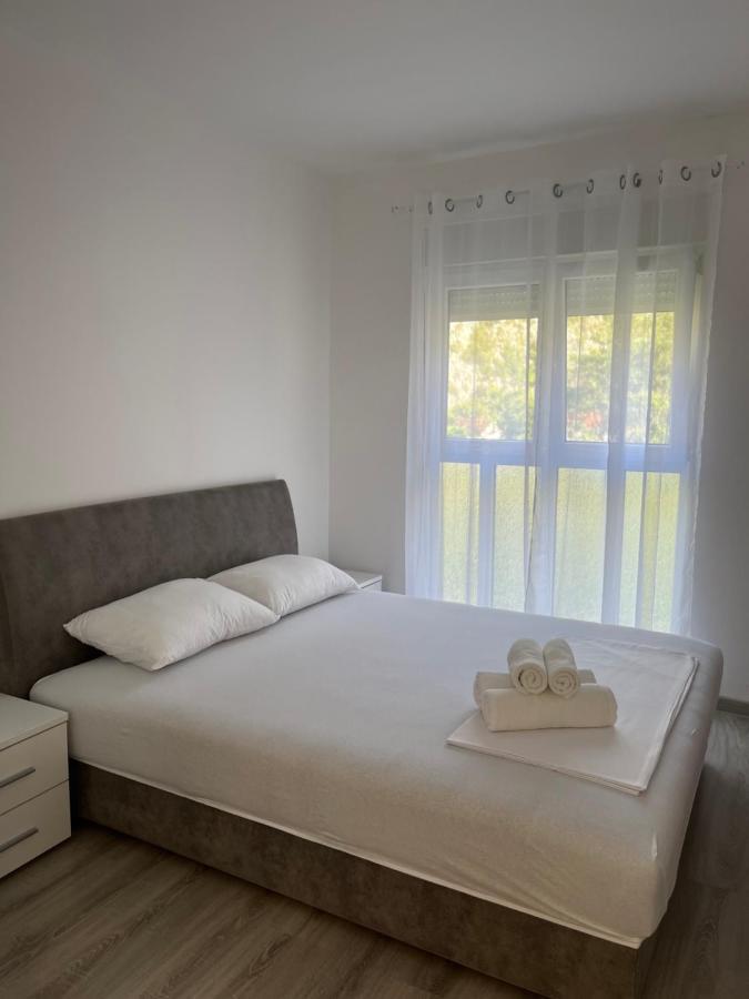 Orlando Apartman Kotor Luaran gambar